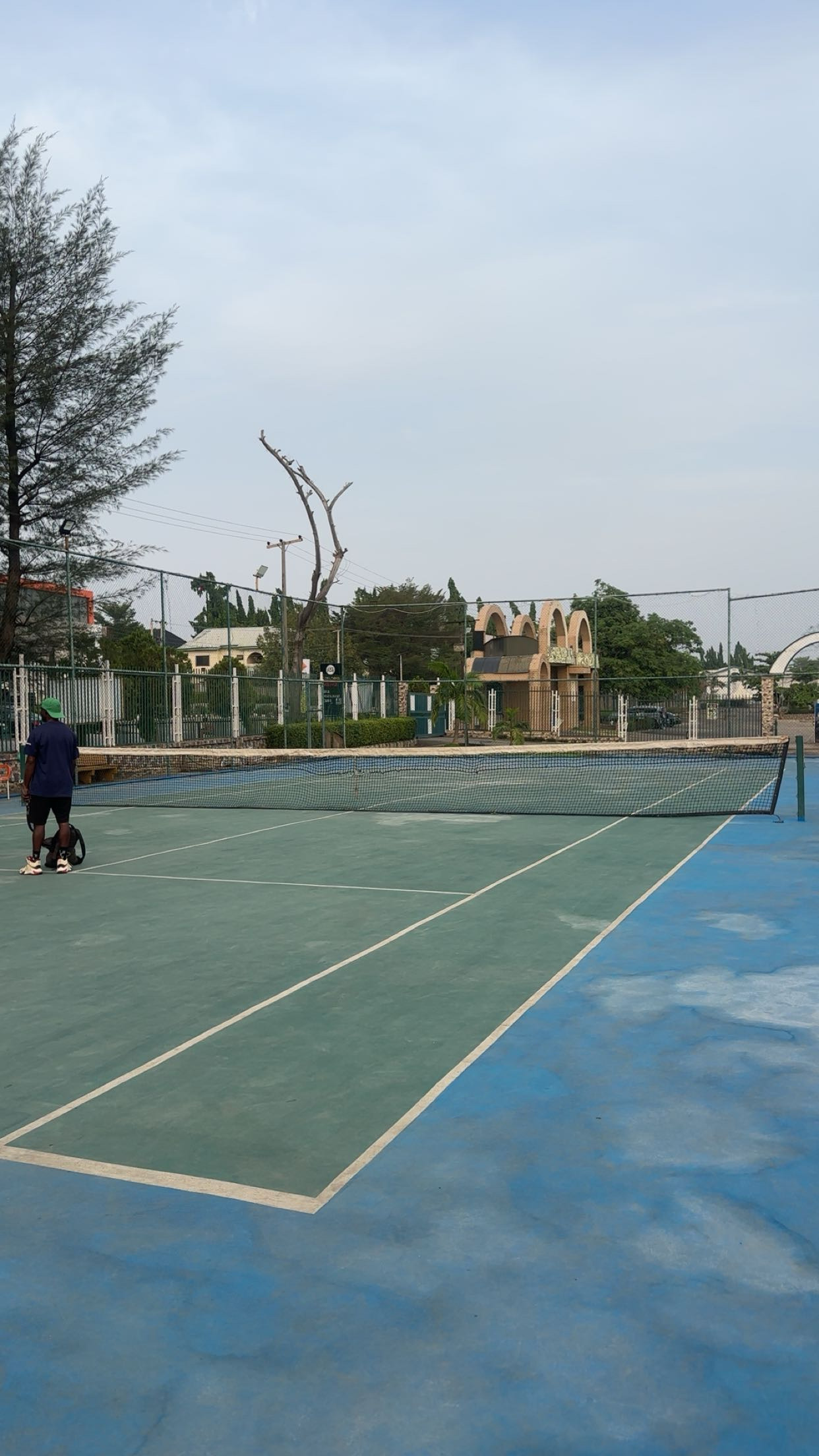 Monaliza Tennis Club seating